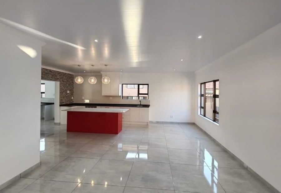 3 Bedroom Property for Sale in Wilkoppies North West